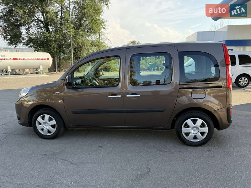 Мінівен Renault Kangoo 2015 в Дніпрі