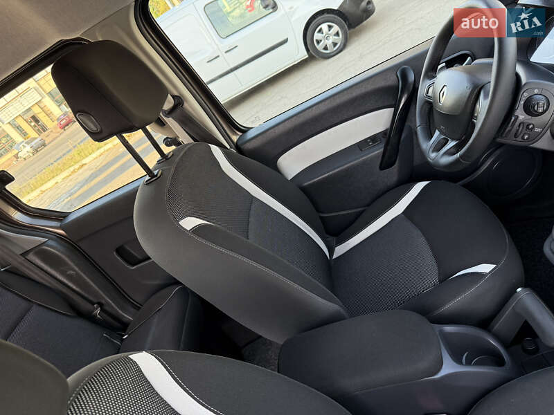 Мінівен Renault Kangoo 2015 в Дніпрі