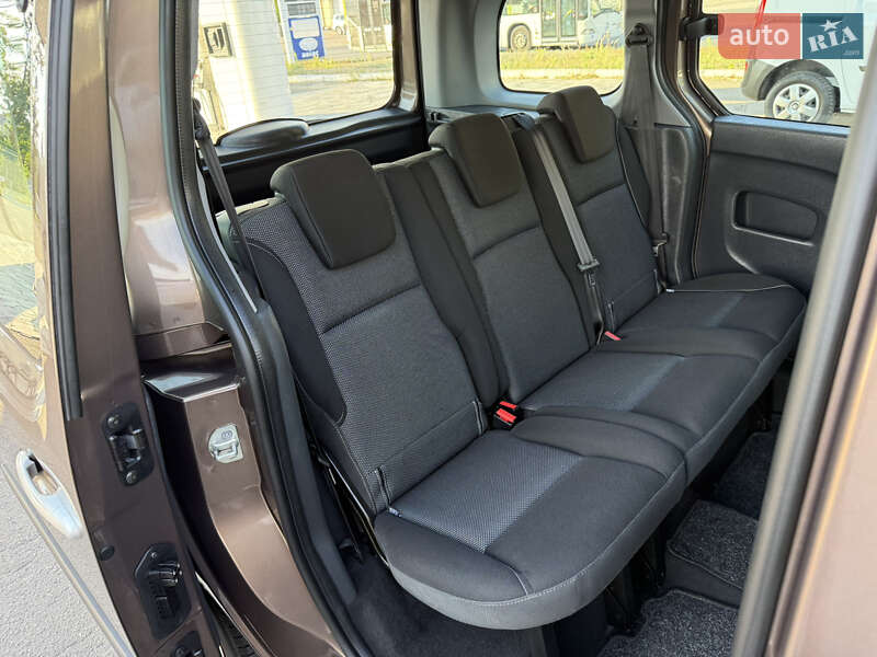 Мінівен Renault Kangoo 2015 в Дніпрі