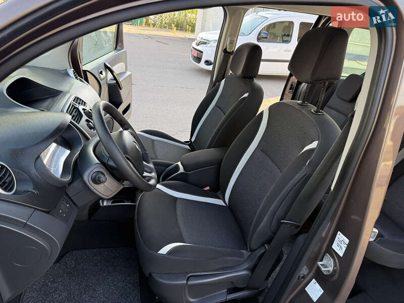 Мінівен Renault Kangoo 2015 в Дніпрі