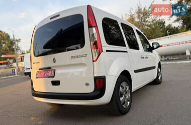 Минивэн Renault Kangoo 2015 в 