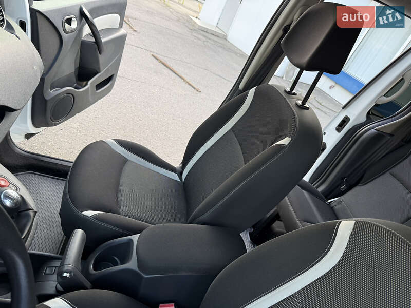 Минивэн Renault Kangoo 2015 в Днепре