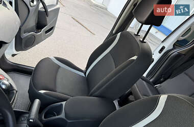 Минивэн Renault Kangoo 2015 в 