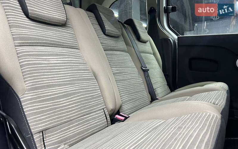 Минивэн Renault Kangoo 2012 в Черновцах