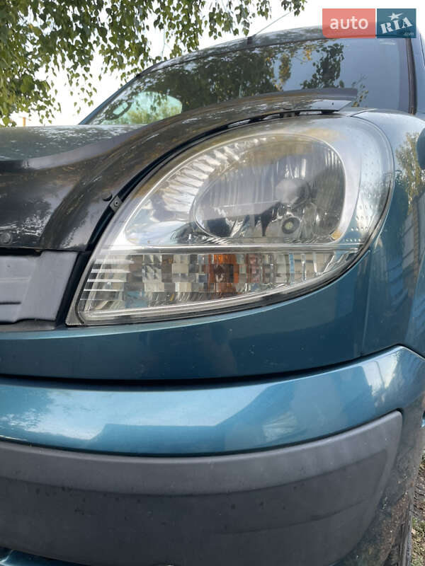 Минивэн Renault Kangoo 2006 в Шполе