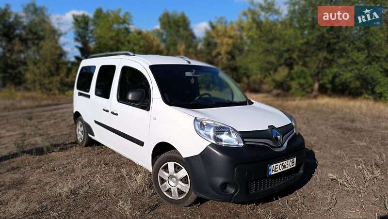 Вантажопасажирський фургон Renault Kangoo 2016 в Дніпрі