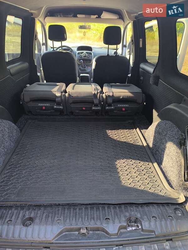 Вантажопасажирський фургон Renault Kangoo 2016 в Дніпрі