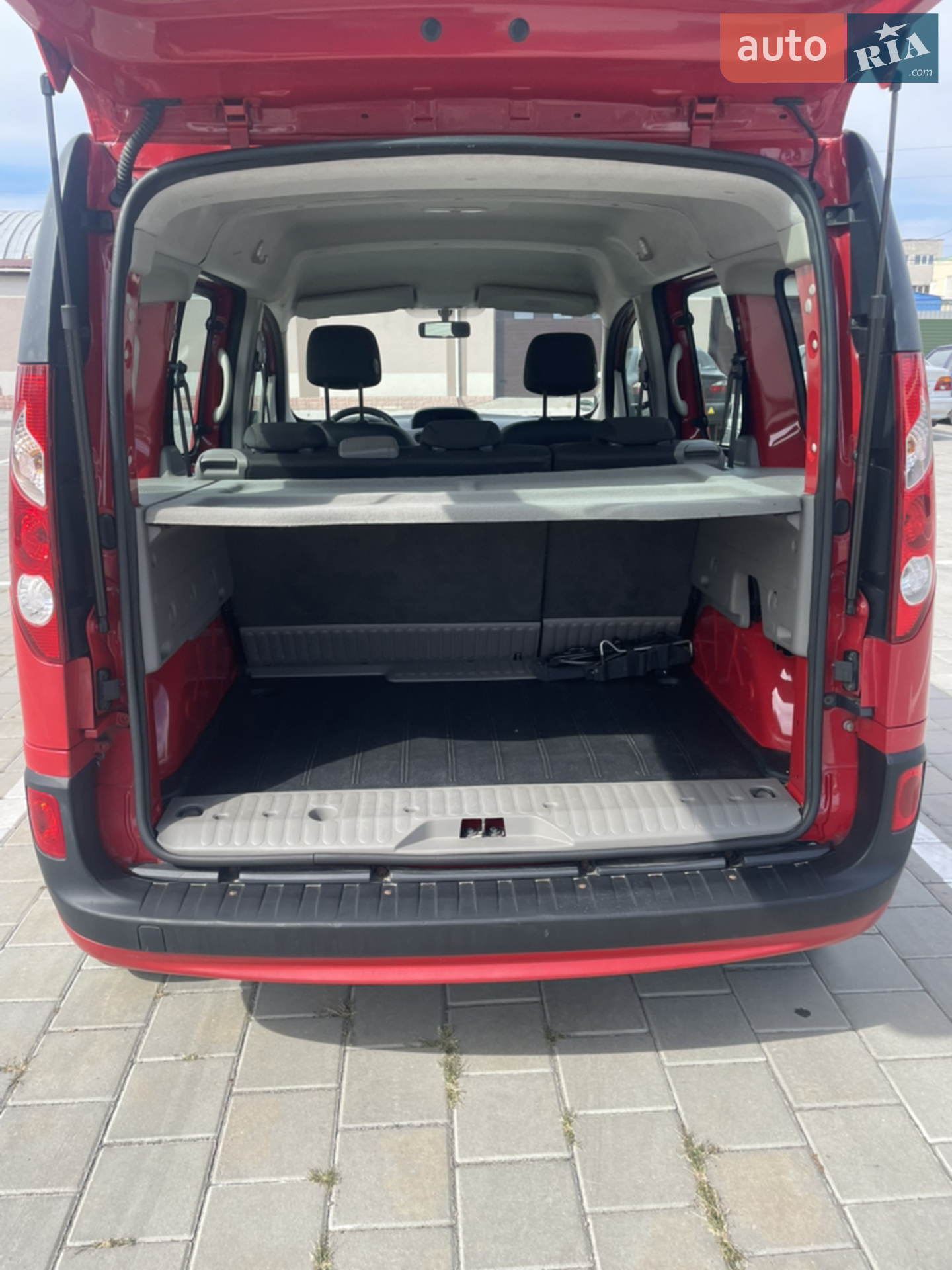 2010 Renault Kangoo - мініатюра 11