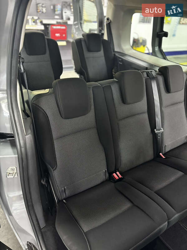 Мінівен Renault Kangoo 2015 в Чернівцях