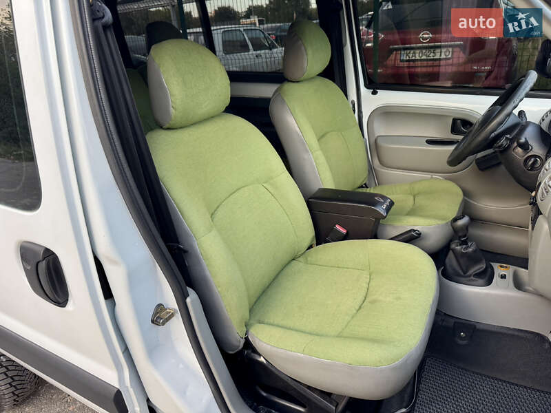 Мінівен Renault Kangoo 2007 в Києві