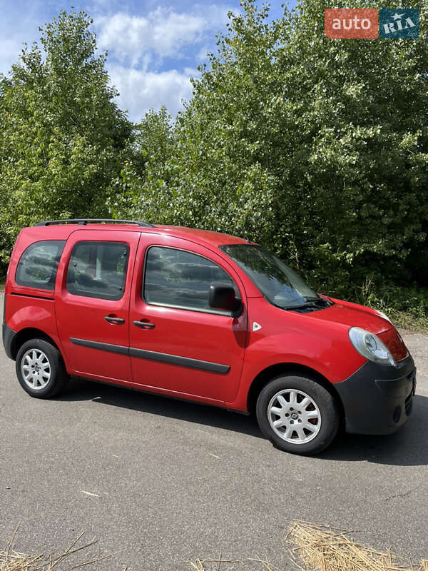 Минивэн Renault Kangoo 2008 в Репках