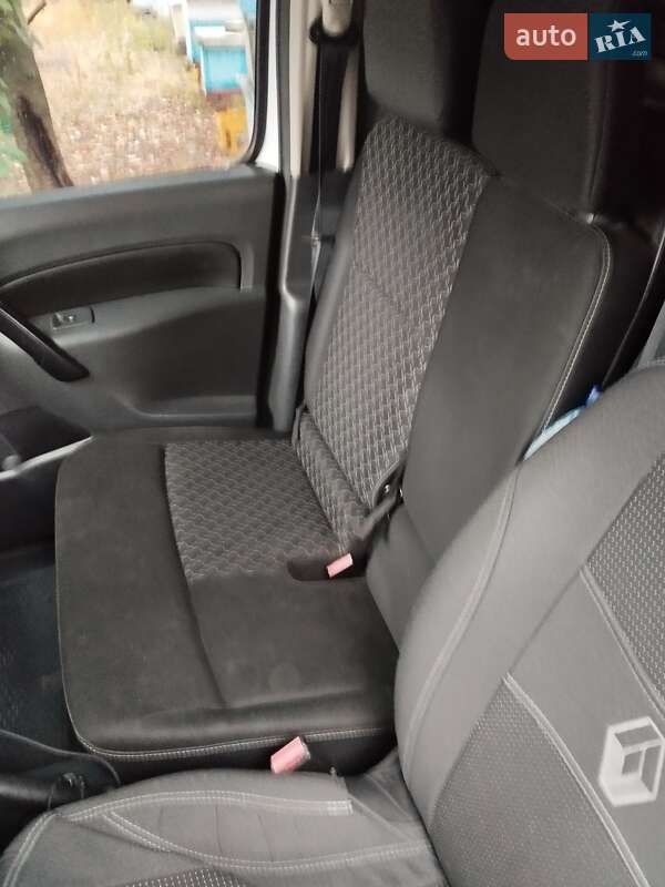Грузовой фургон Renault Kangoo 2014 в Запорожье