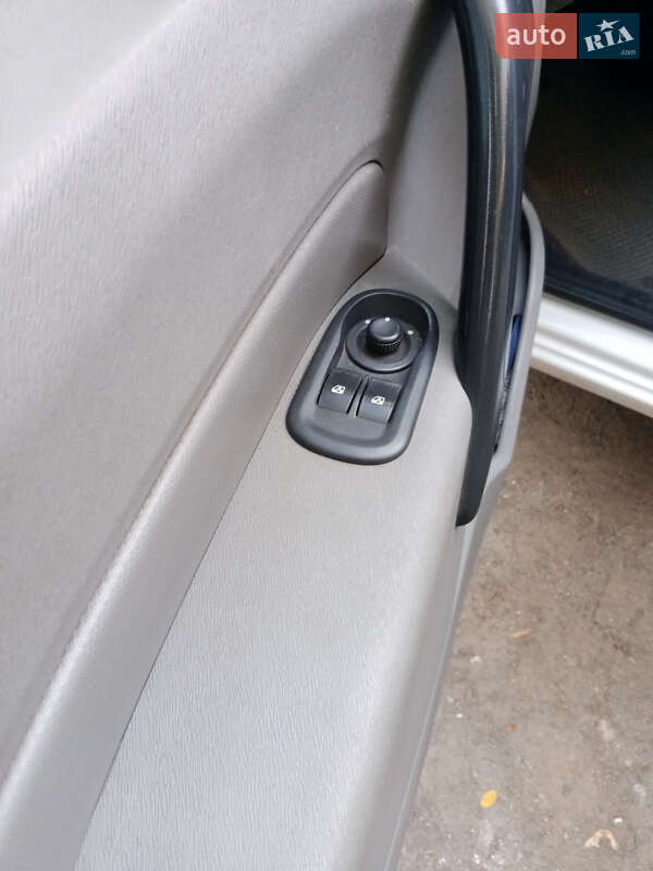 Минивэн Renault Kangoo 2010 в Одессе фото 7 Минивэн Renault Kangoo 2010 в Одессе