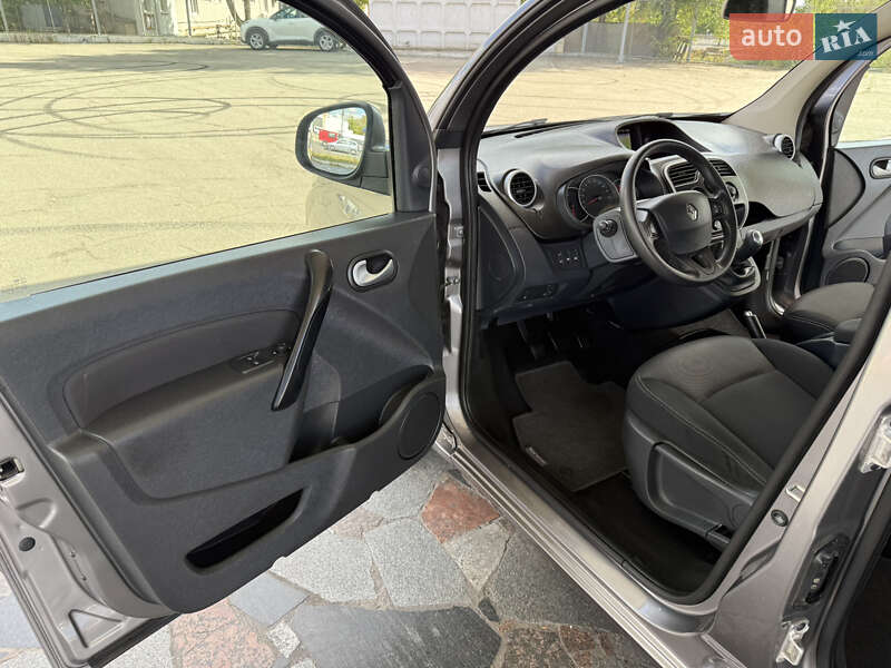 Минивэн Renault Kangoo 2017 в Днепре