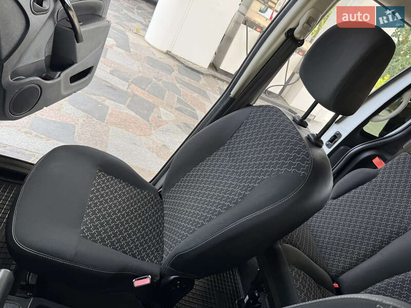 Мінівен Renault Kangoo 2014 в Дніпрі