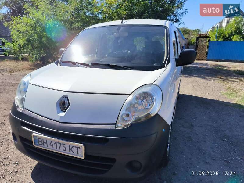 Мінівен Renault Kangoo 2011 в Сараті фото 4 Мінівен Renault Kangoo 2011 в Сараті