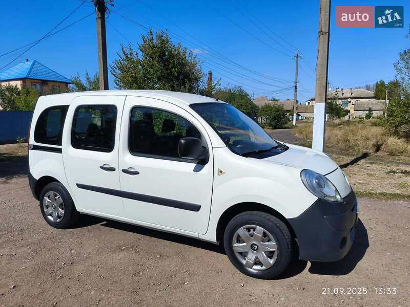 Мінівен Renault Kangoo 2011 в Сараті фото 6 Мінівен Renault Kangoo 2011 в Сараті