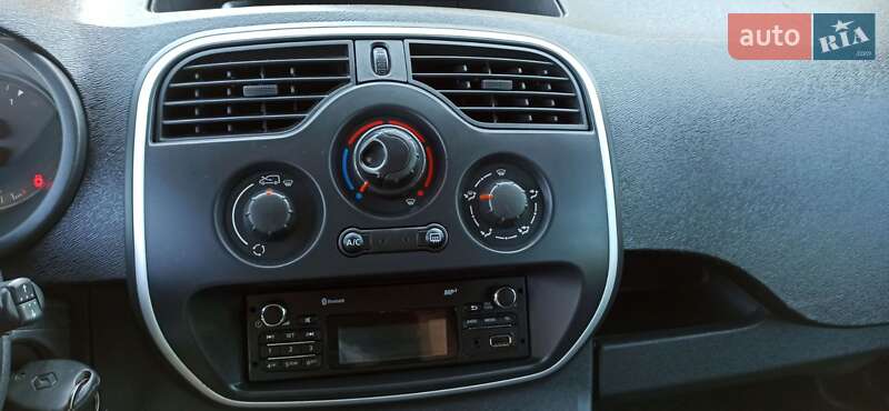 Минивэн Renault Kangoo 2015 в Черновцах