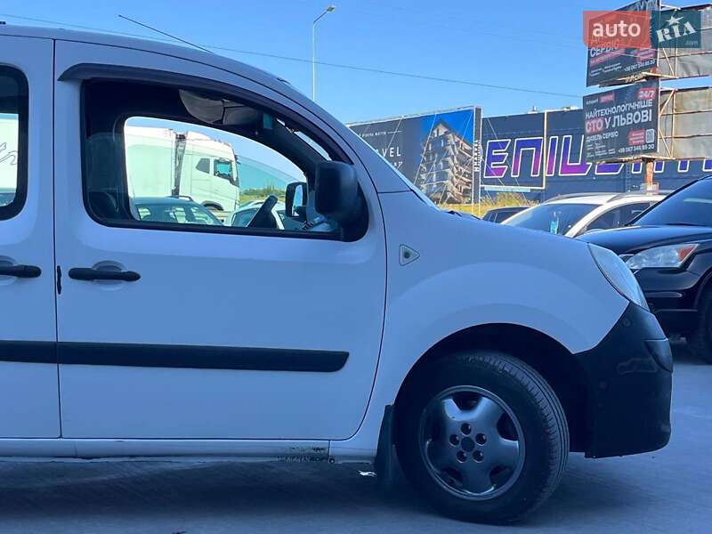 Минивэн Renault Kangoo 2010 в Львове