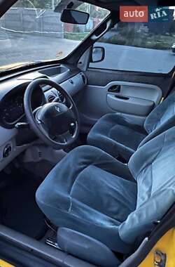 Минивэн Renault Kangoo 2003 в 