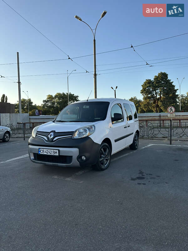 Минивэн Renault Kangoo 2013 в 