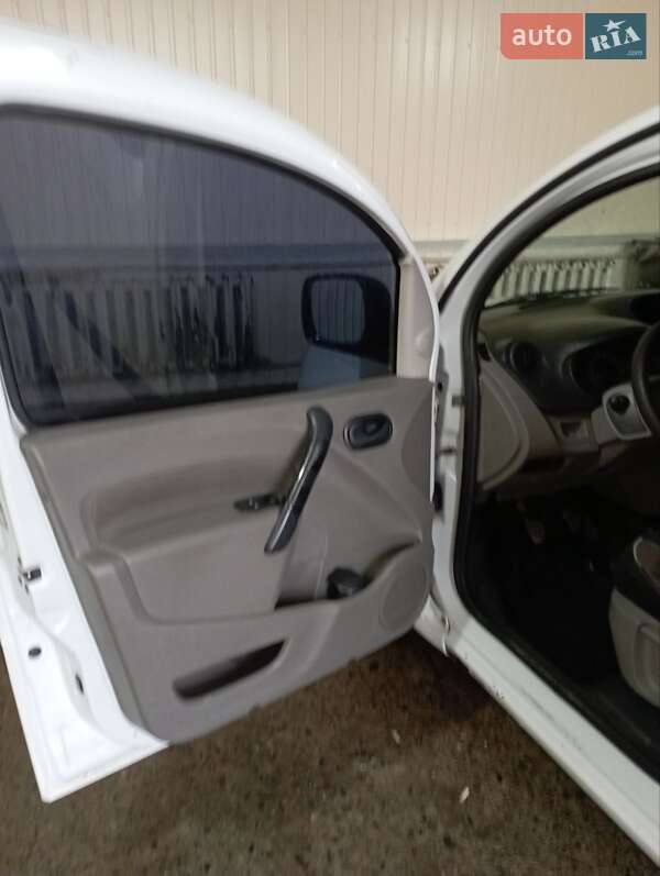 Минивэн Renault Kangoo 2008 в Путиле фото 12 Минивэн Renault Kangoo 2008 в Путиле