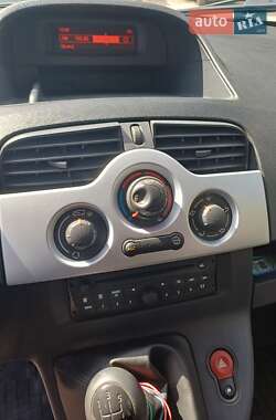 Минивэн Renault Kangoo 2012 в 