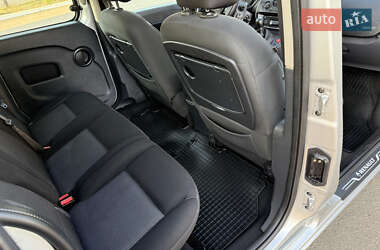 Минивэн Renault Kangoo 2016 в 