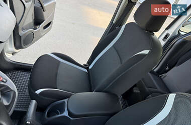 Минивэн Renault Kangoo 2016 в 