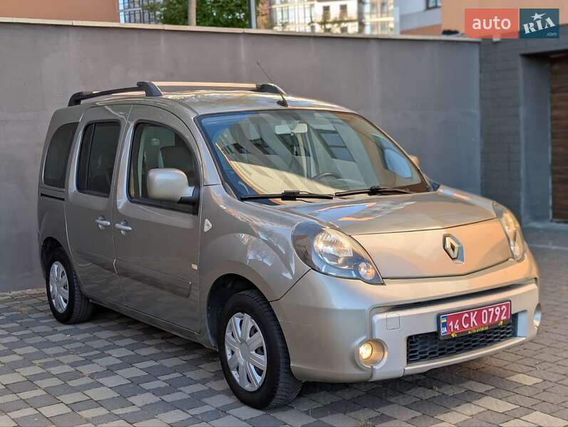Минивэн Renault Kangoo 2011 в Ивано-Франковске
