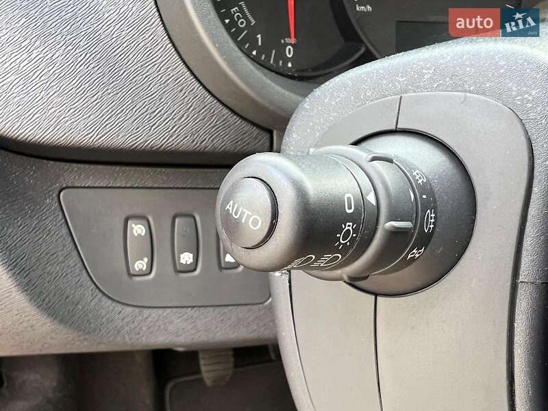 Минивэн Renault Kangoo 2015 в Киеве