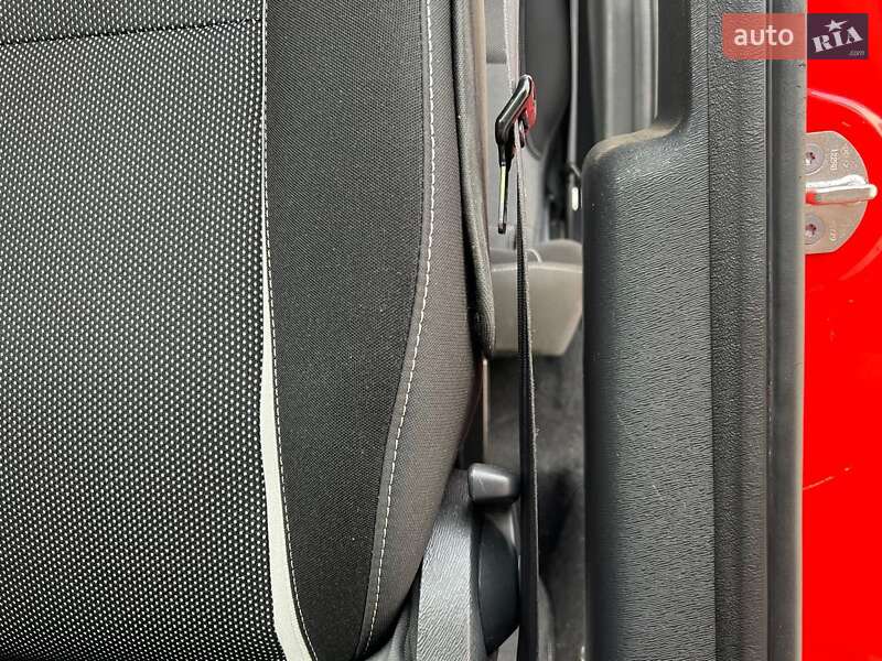 Минивэн Renault Kangoo 2015 в Киеве