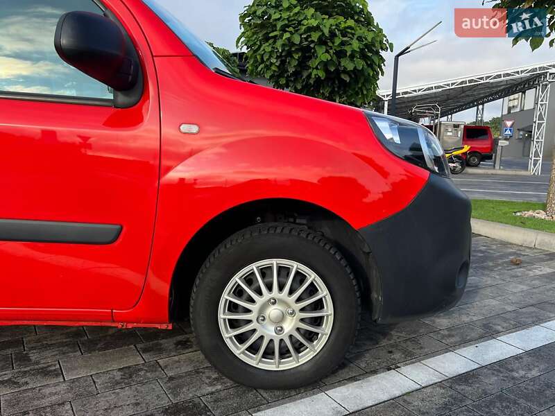 Минивэн Renault Kangoo 2015 в Киеве