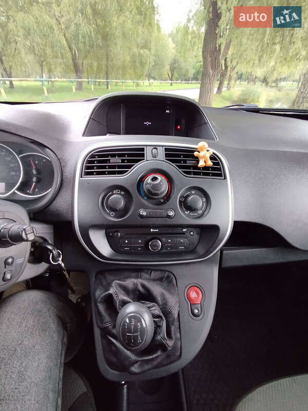 Вантажний фургон Renault Kangoo 2017 в Рівному фото 8 Вантажний фургон Renault Kangoo 2017 в Рівному