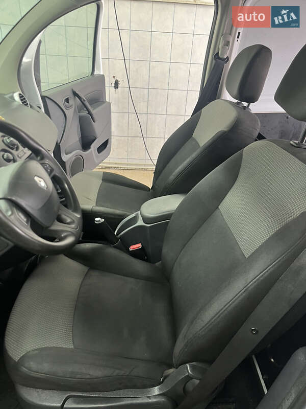 Вантажний фургон Renault Kangoo 2017 в Рівному фото 11 Вантажний фургон Renault Kangoo 2017 в Рівному
