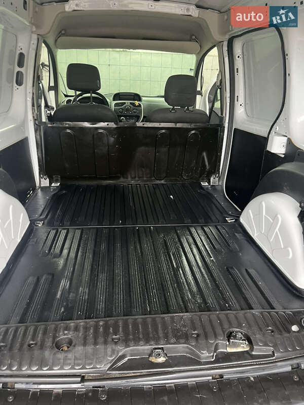 Вантажний фургон Renault Kangoo 2017 в Рівному фото 12 Вантажний фургон Renault Kangoo 2017 в Рівному