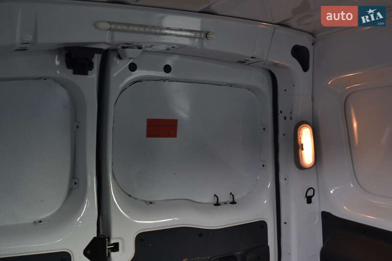 Грузовой фургон Renault Kangoo 2018 в Луцке