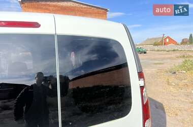 Грузовой фургон Renault Kangoo 2012 в 