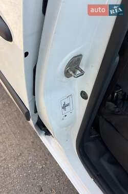 Грузовой фургон Renault Kangoo 2012 в 