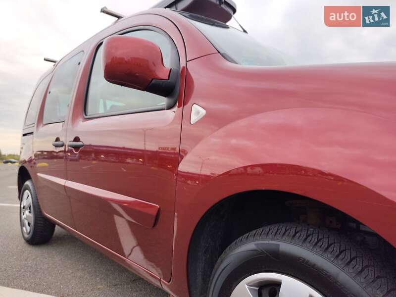 Минивэн Renault Kangoo 2010 в Киеве