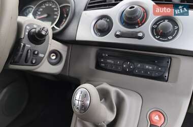 Минивэн Renault Kangoo 2010 в 