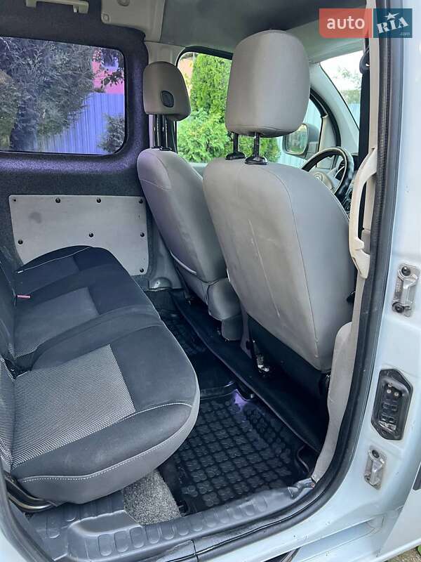 Минивэн Renault Kangoo 2009 в Львове