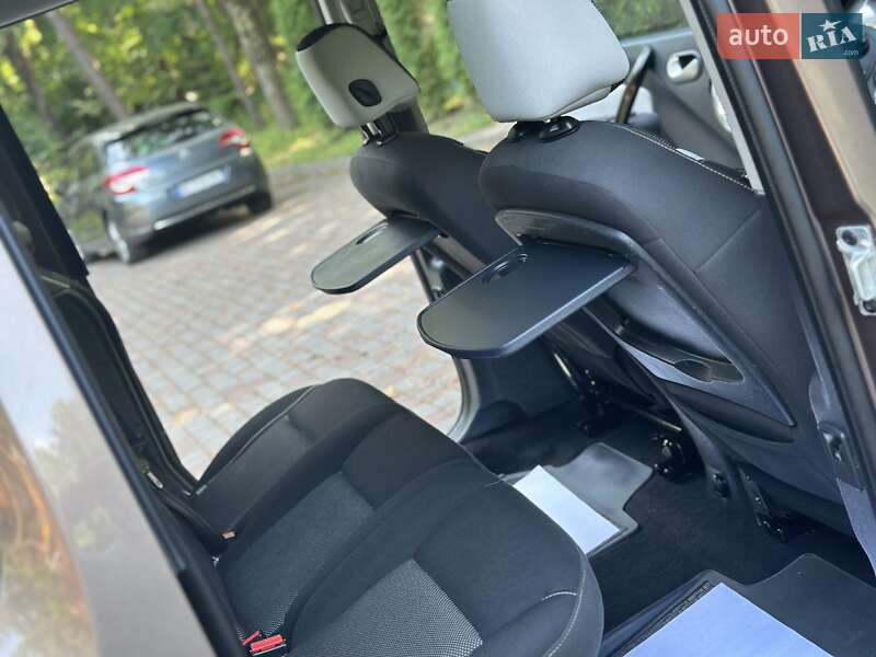 Минивэн Renault Kangoo 2015 в Дрогобыче
