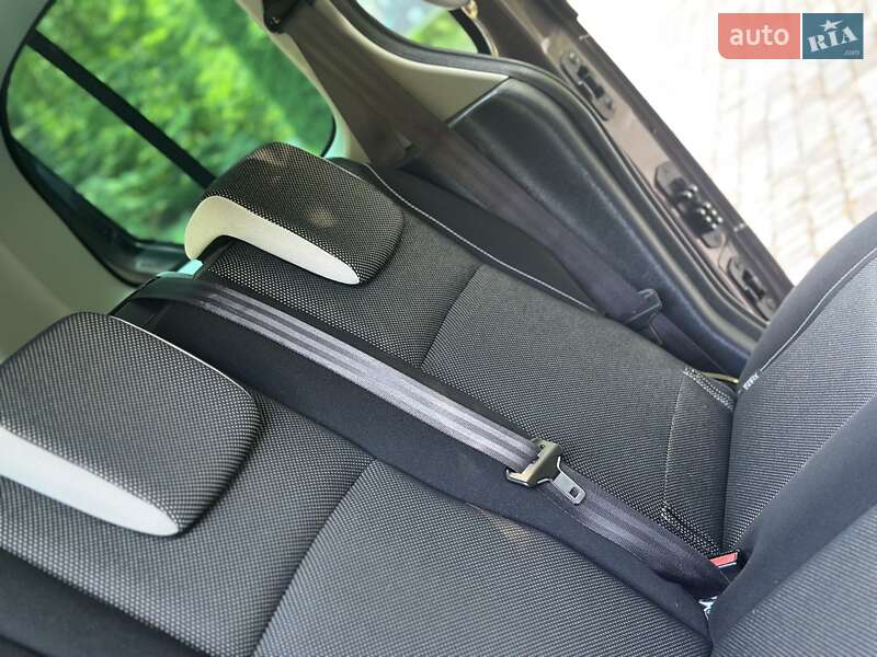 Минивэн Renault Kangoo 2015 в Дрогобыче