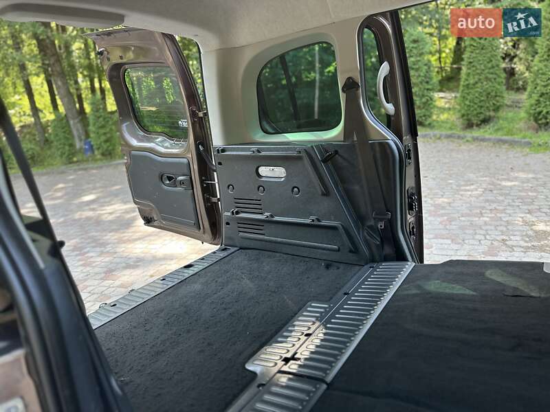 Минивэн Renault Kangoo 2015 в Дрогобыче