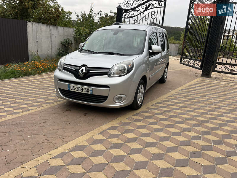 Минивэн Renault Kangoo 2015 в 