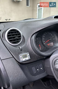 Грузовой фургон Renault Kangoo 2013 в 
