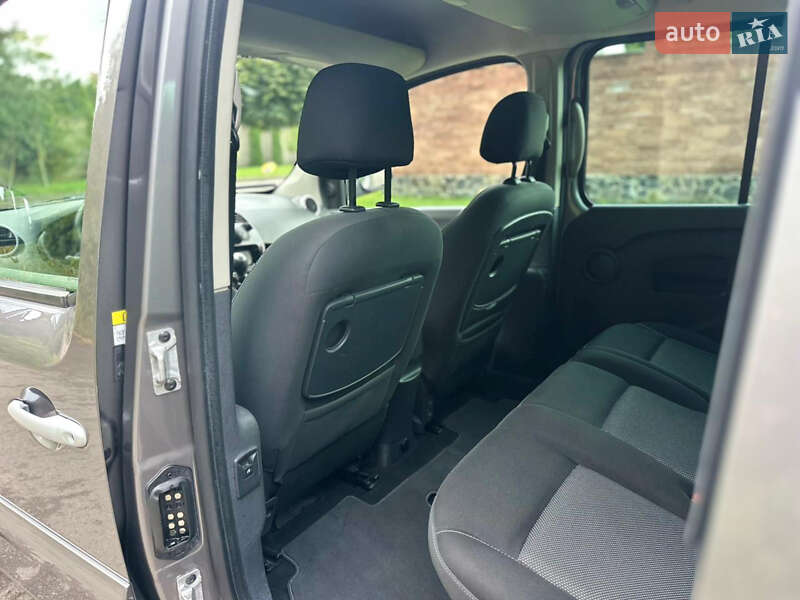 Минивэн Renault Kangoo 2015 в Ровно