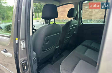 Минивэн Renault Kangoo 2015 в 