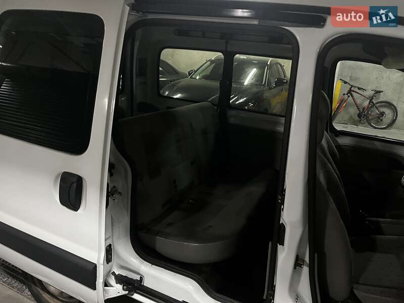 Мінівен Renault Kangoo 2005 в Львові фото 21 Мінівен Renault Kangoo 2005 в Львові